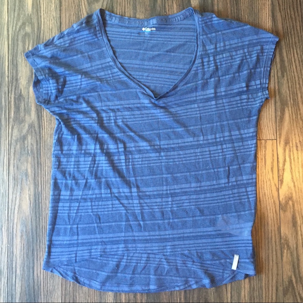 Columbia T shirt